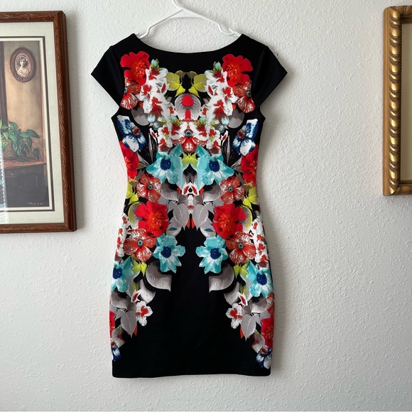 black floral dress scuba material fitted stretchy lined sz 2 Melrose - Picture 2 of 9